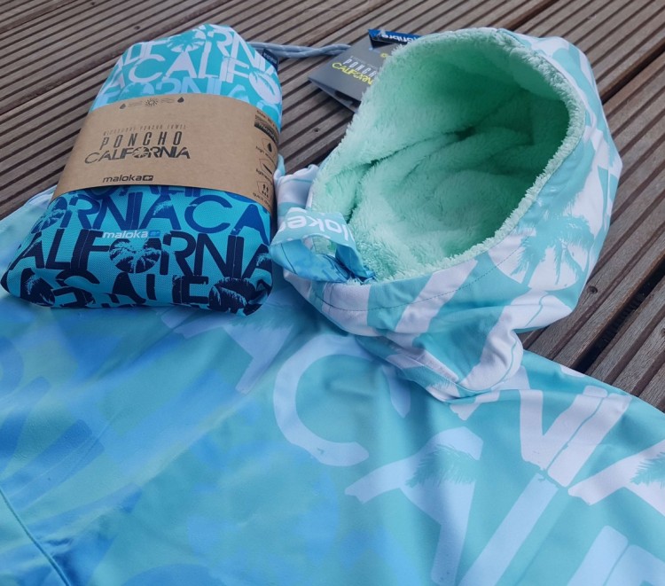 ponczo dla dziecka na plaże szybkoschnące miętowe ręcznik z kapturem poncho towel hooded changing robe mint malokee