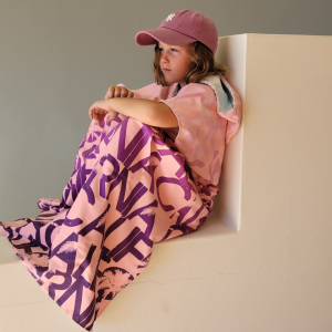 Poncho ręcznik z kapturem California Pink Youth młodzieżowe